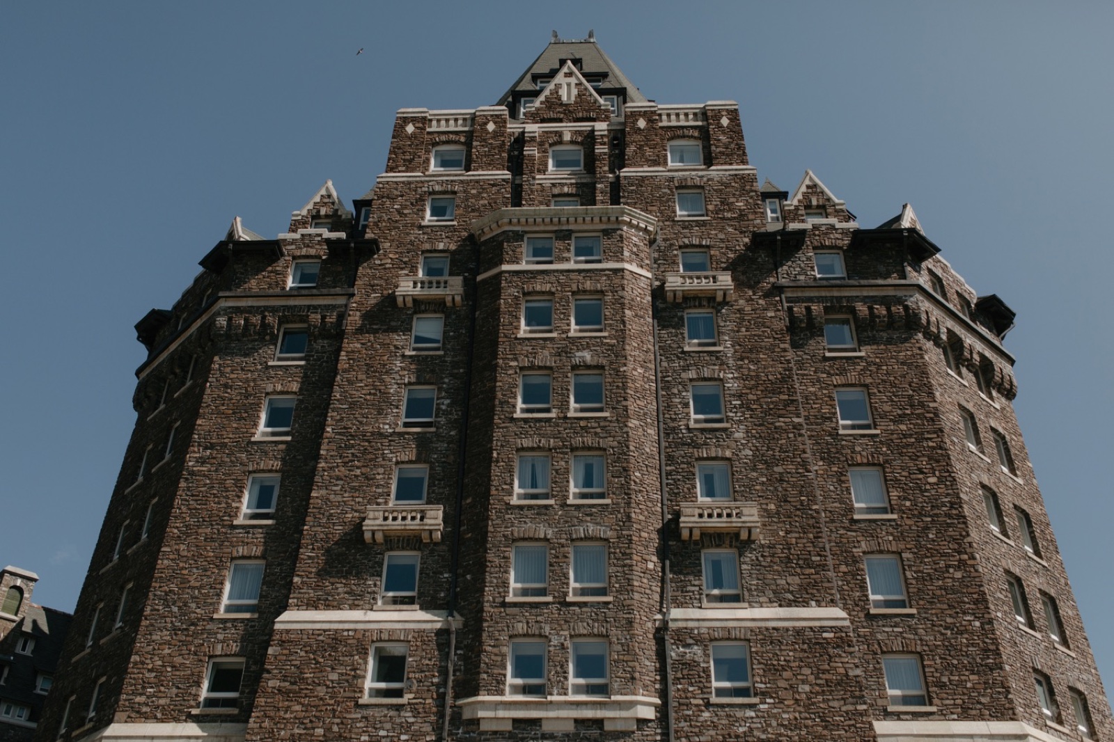 Fairmont Banff Springs as the perfect castle wedding in the Canadian Rockies
