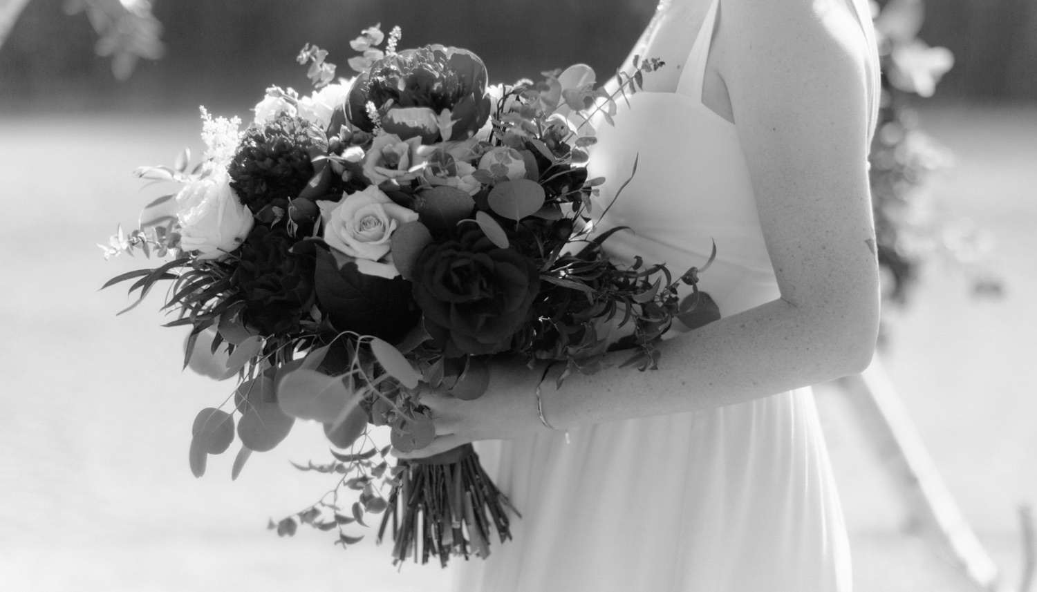 Fleurish Floral Shop bouquet in black and white